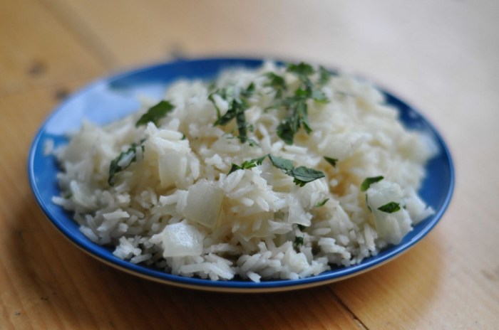 How to cook white rice mexican style