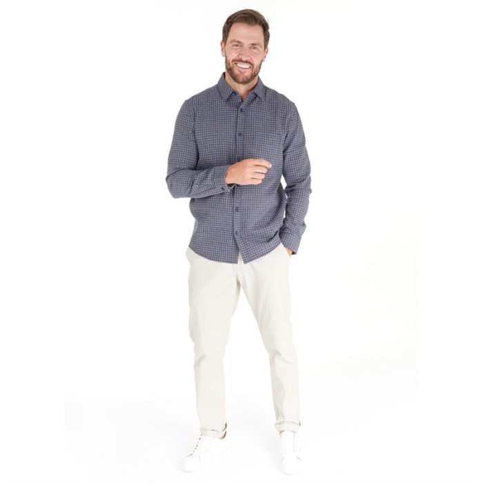 Men's textured dress shirt